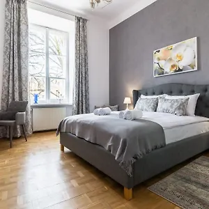 apt-freta-25-elegant-by-rent-like-home.warsawhotelspoland.com/