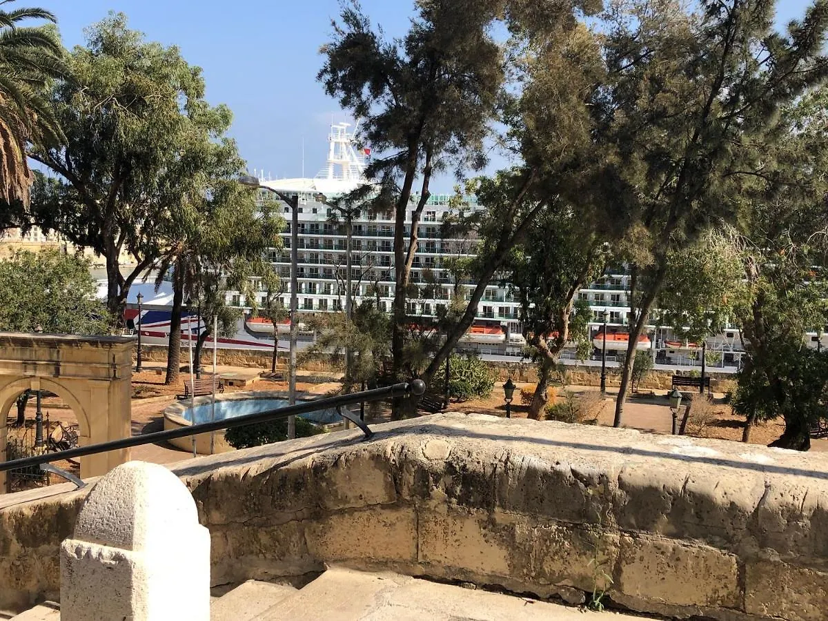 דירות Floriana Cosy Townhouse