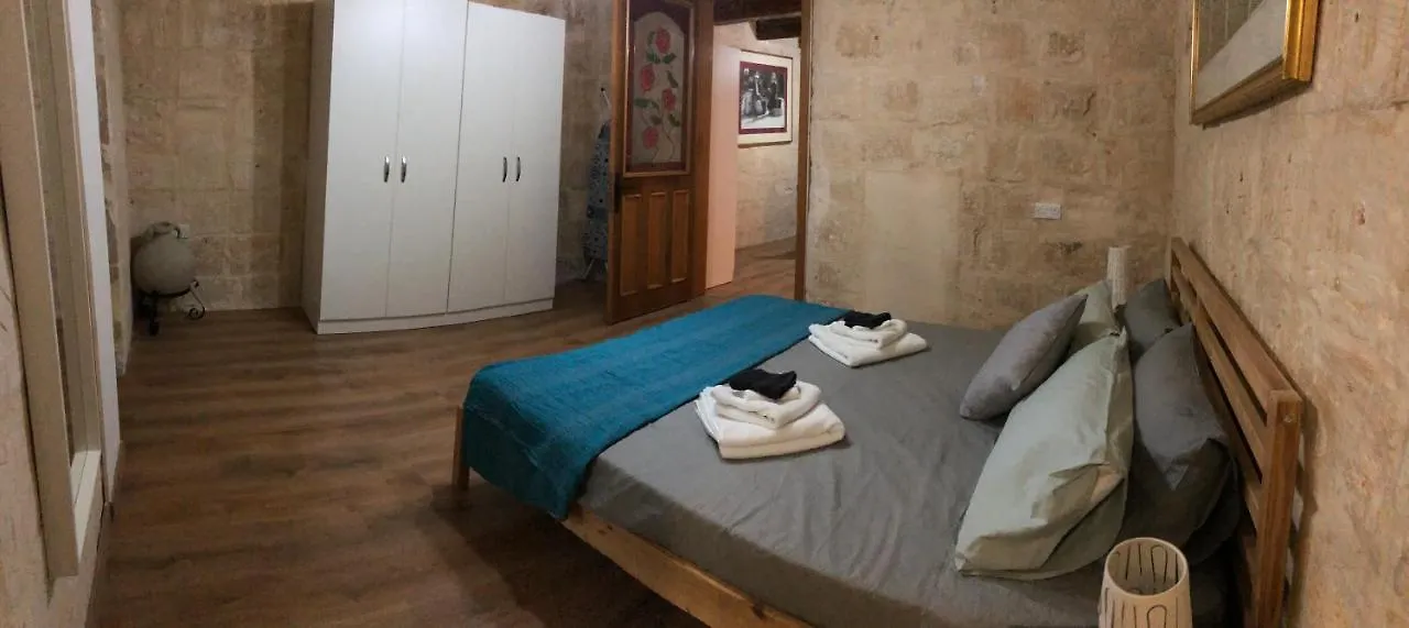 דירות Floriana Cosy Townhouse