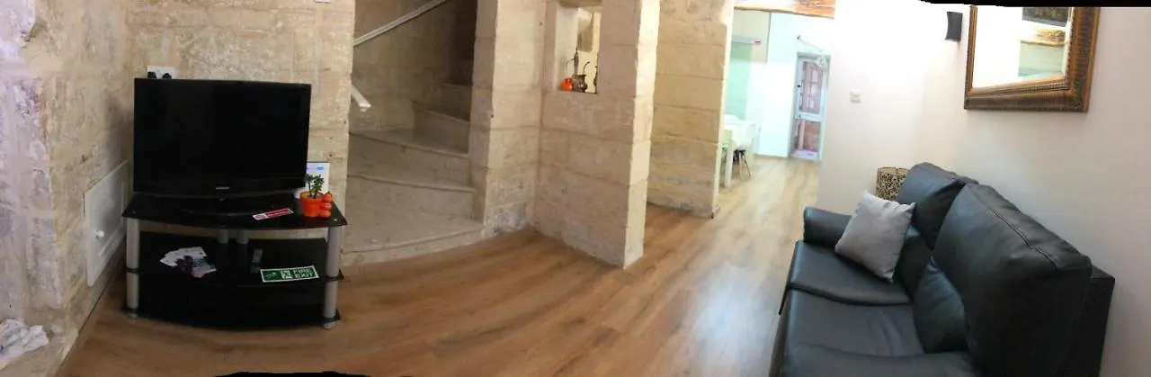 דירות Floriana Cosy Townhouse